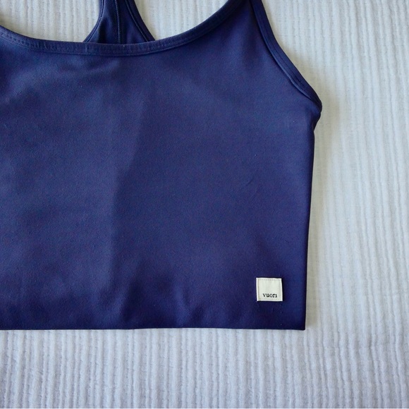 Vuori AllTheFeels Crop Too in Purple - Picture 2 of 4